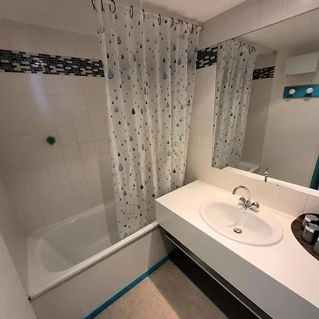 Résidence Diamant - De 32 M² Avec Borgne. Mae-3244 *